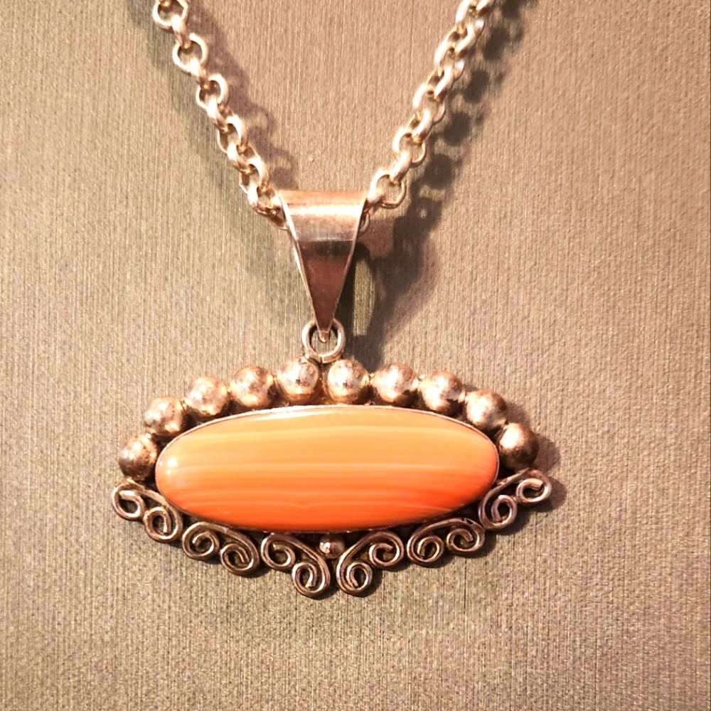 Beautiful Sterling  Spiny Oyster Pendant       (Pendant Only)